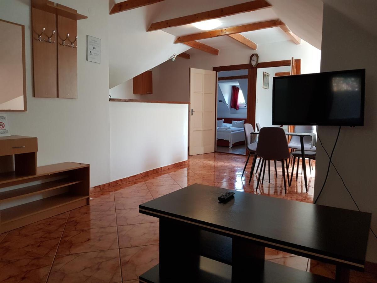 Ferienwohnung Boene Vendeghaz Es Borozo Tokaj Exterior foto