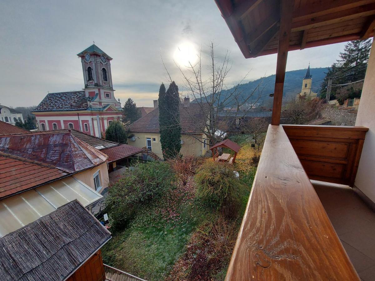 Ferienwohnung Boene Vendeghaz Es Borozo Tokaj Exterior foto