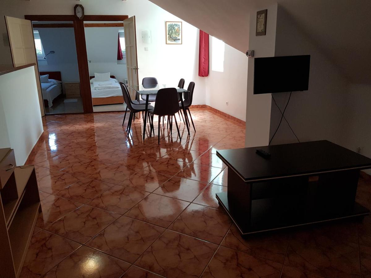 Ferienwohnung Boene Vendeghaz Es Borozo Tokaj Exterior foto