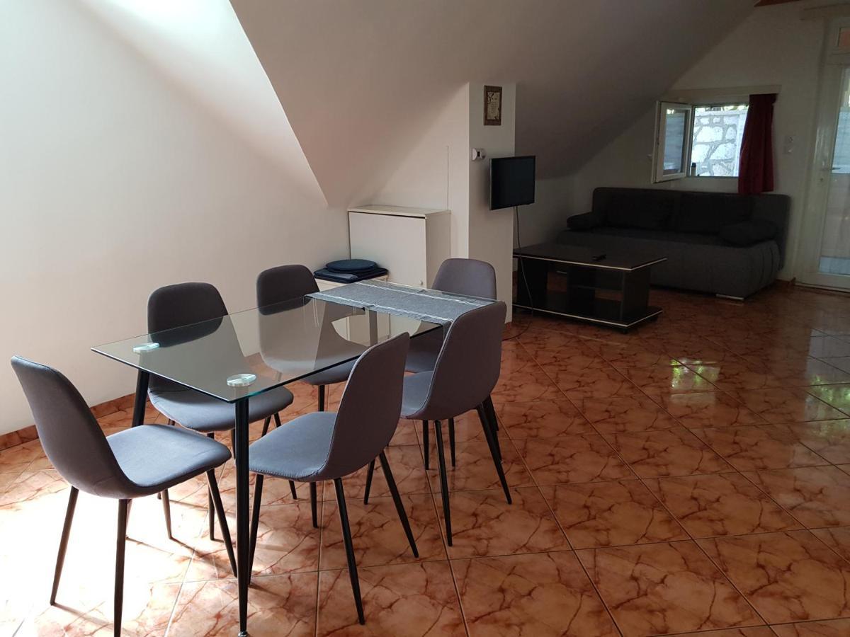 Ferienwohnung Boene Vendeghaz Es Borozo Tokaj Exterior foto