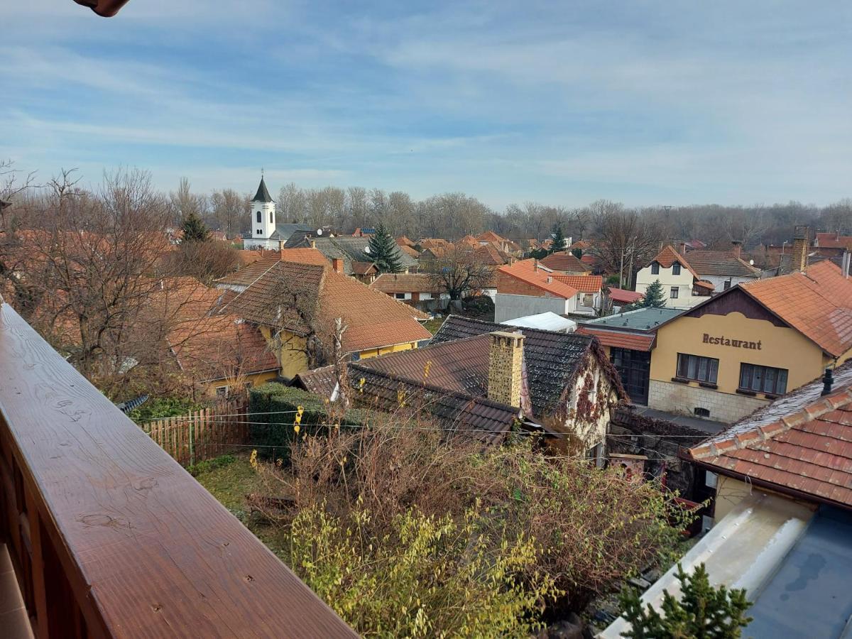 Ferienwohnung Boene Vendeghaz Es Borozo Tokaj Exterior foto