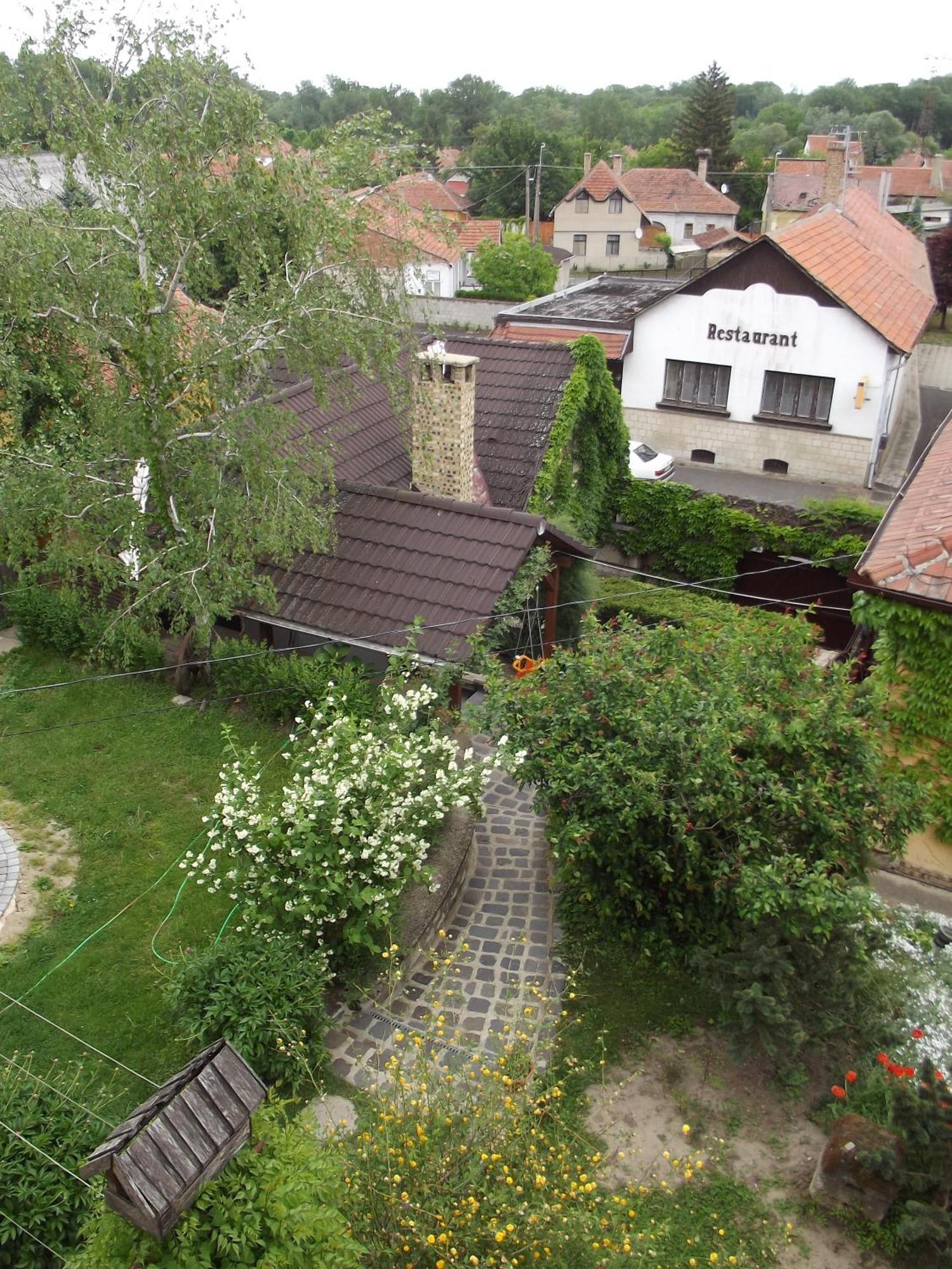 Ferienwohnung Boene Vendeghaz Es Borozo Tokaj Exterior foto